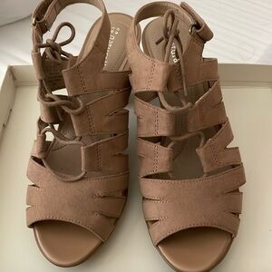 NATURALIZER Desi Nude US7.5W